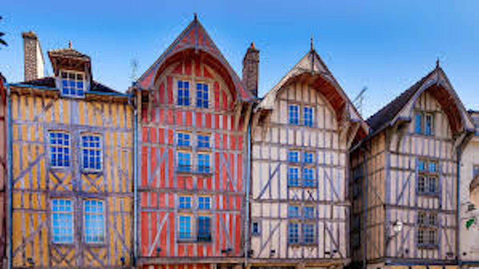 Logis Du Cirque Centre Historique Hotel 2*